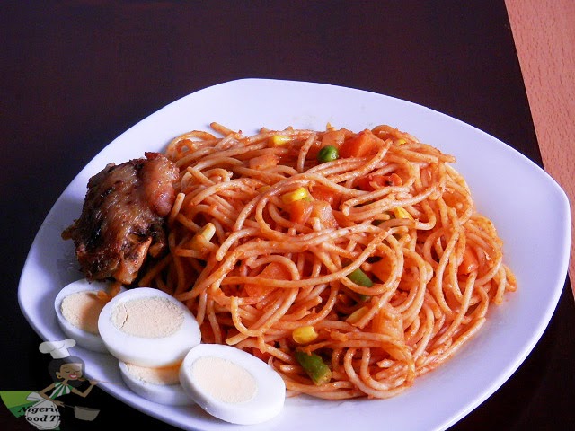 Jollof Spaghetti Nigerian Spaghetti Jollof with vegetables 2